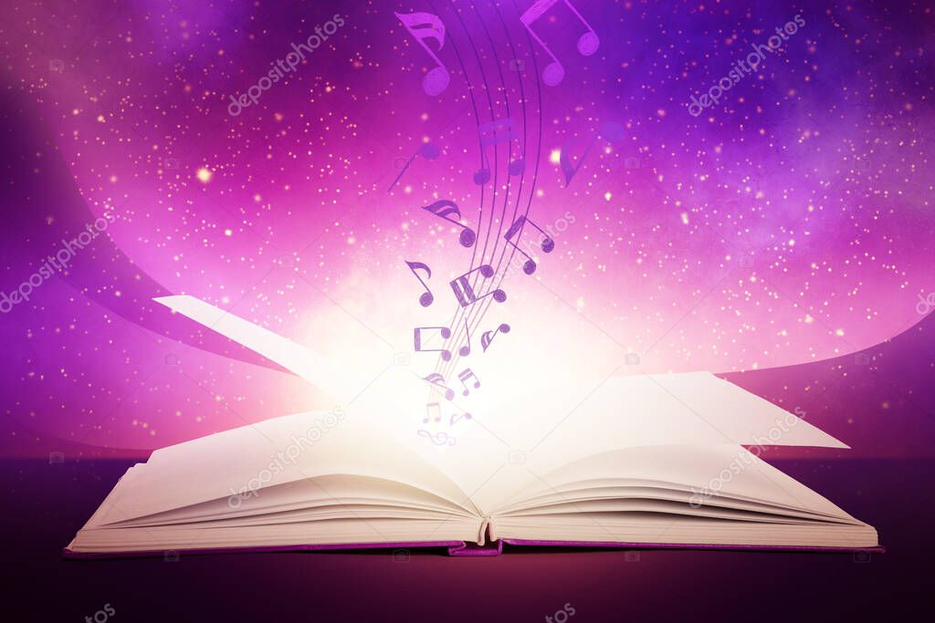 Sala con colonne e luce notturna per concerto corale