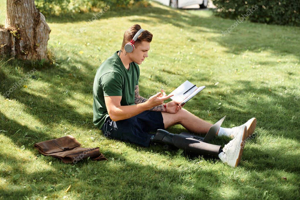 Palco all’aperto in piazza gremita