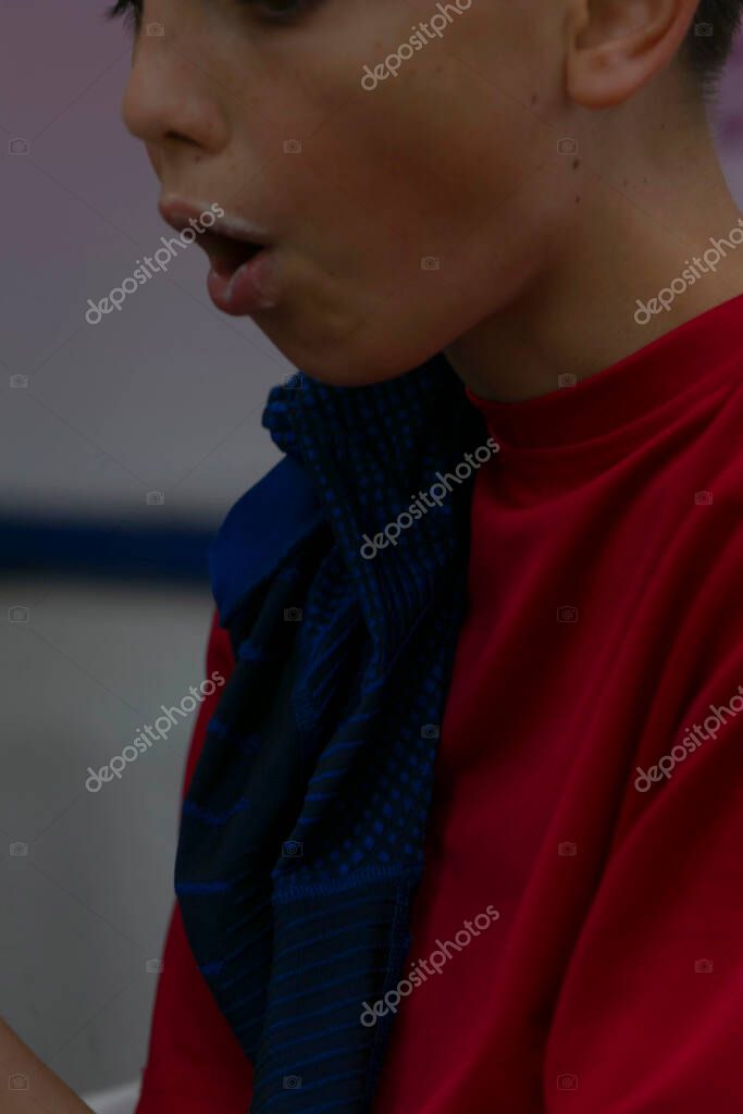 Lezione di tecnica vocale con insegnante e allievi